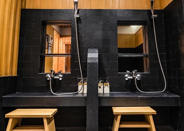 Paradise Condo-perfect Location * Bangkok