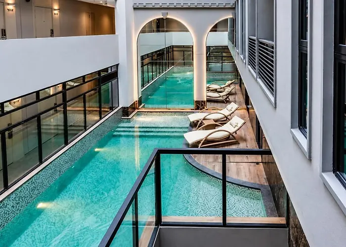 Paradise Condo-perfect Location Apartment Bangkok