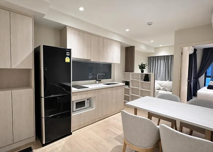 Paradise Condo-perfect Location Apartment